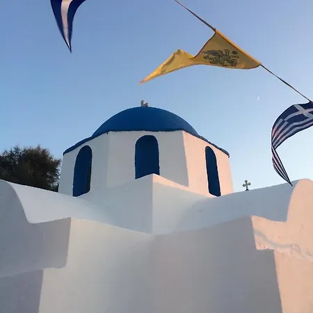 Violeta Family Livadia Páros